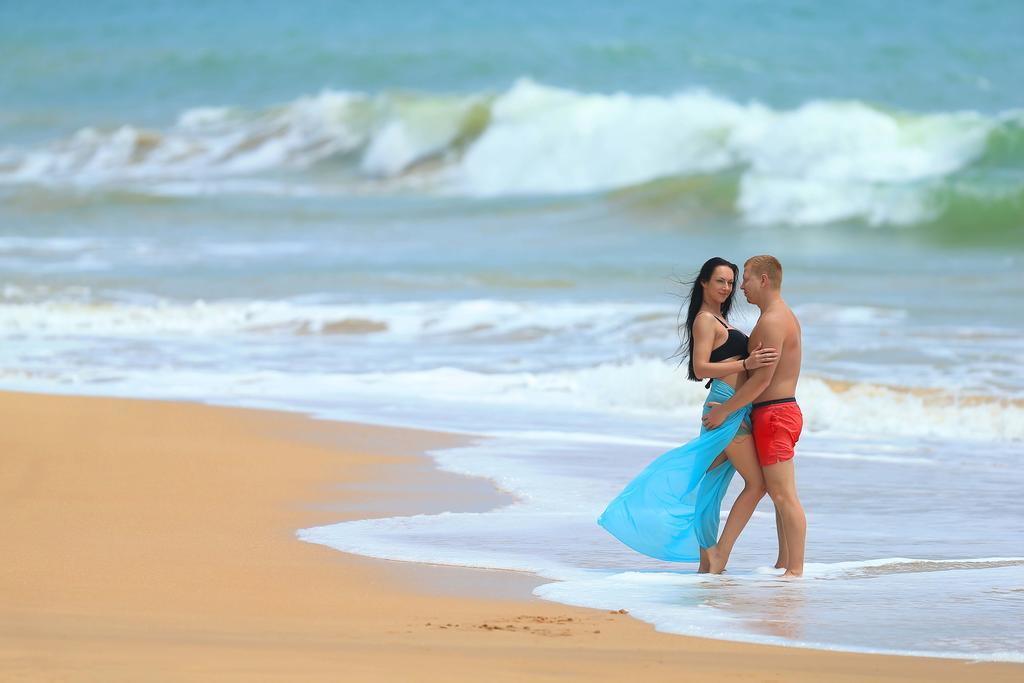 Ranna 212 Beach Resort Kahandamodara Exterior photo